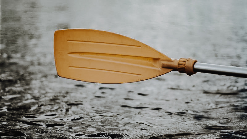 16-letni chłopak zmarł w czasie spływu kajakowego w Kurowie