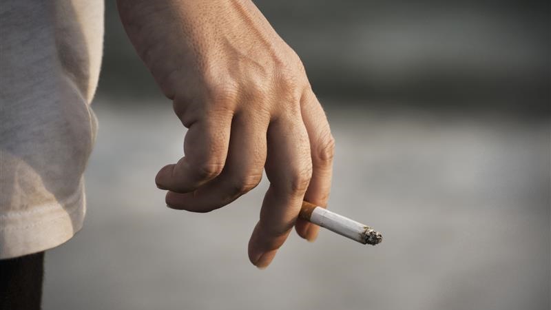 Palenie papierosów zwiększa ryzyko cięższego przebiegu Covid-19