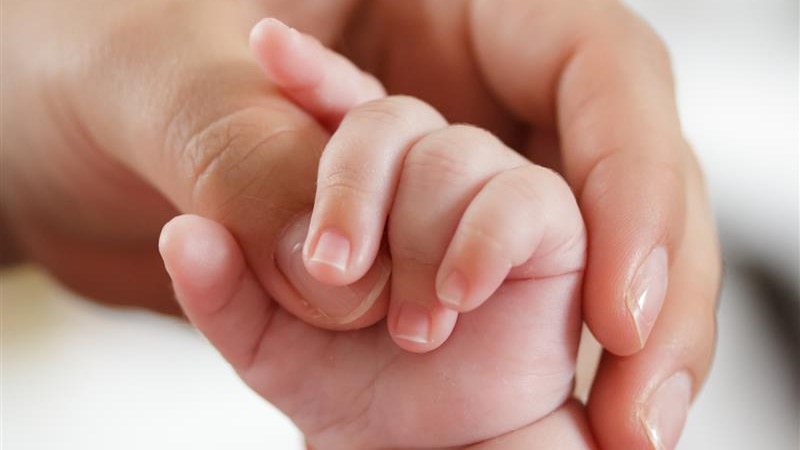 Mała Hania z Ełku choruje na rdzeniowy zanik mięśni - potrzebuje drogiego leku