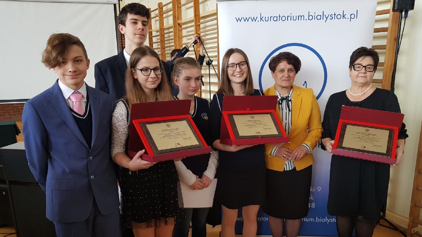Suwalscy ośmioklasiści na podium wojewódzkich konkursów przedmiotowych