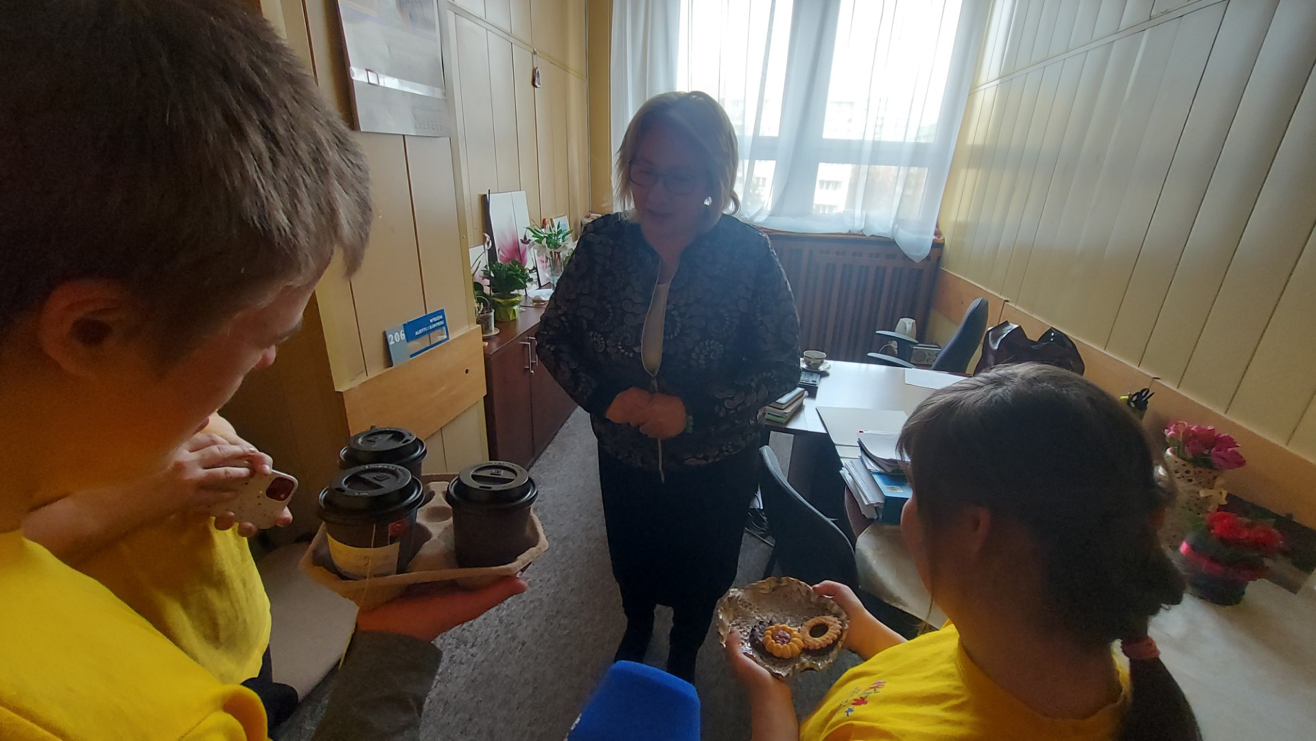 Serwowali urzędnikom kawę i herbatę. Chcieli w ten sposób pokazać, że są ważną częścią społeczności