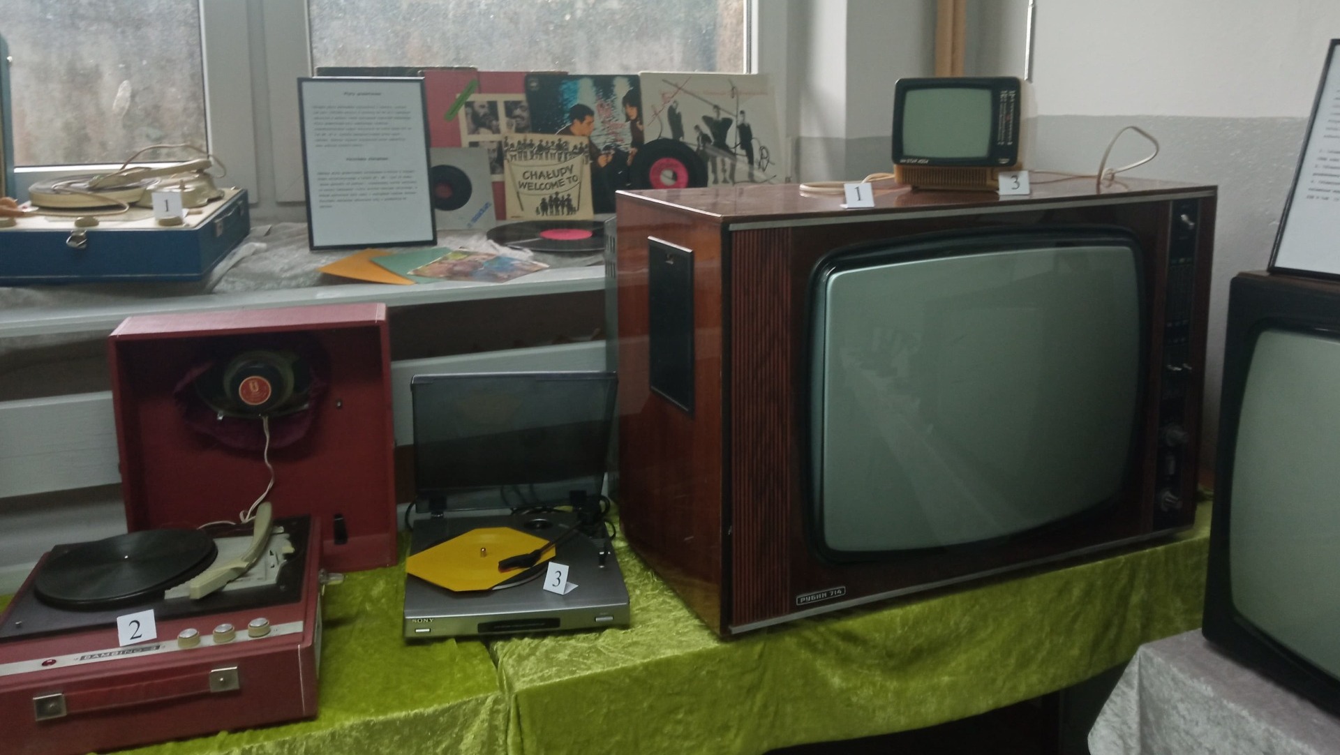 W Szkole Podstawowej nr 7 powstało muzeum przedmiotów z czasów PRL