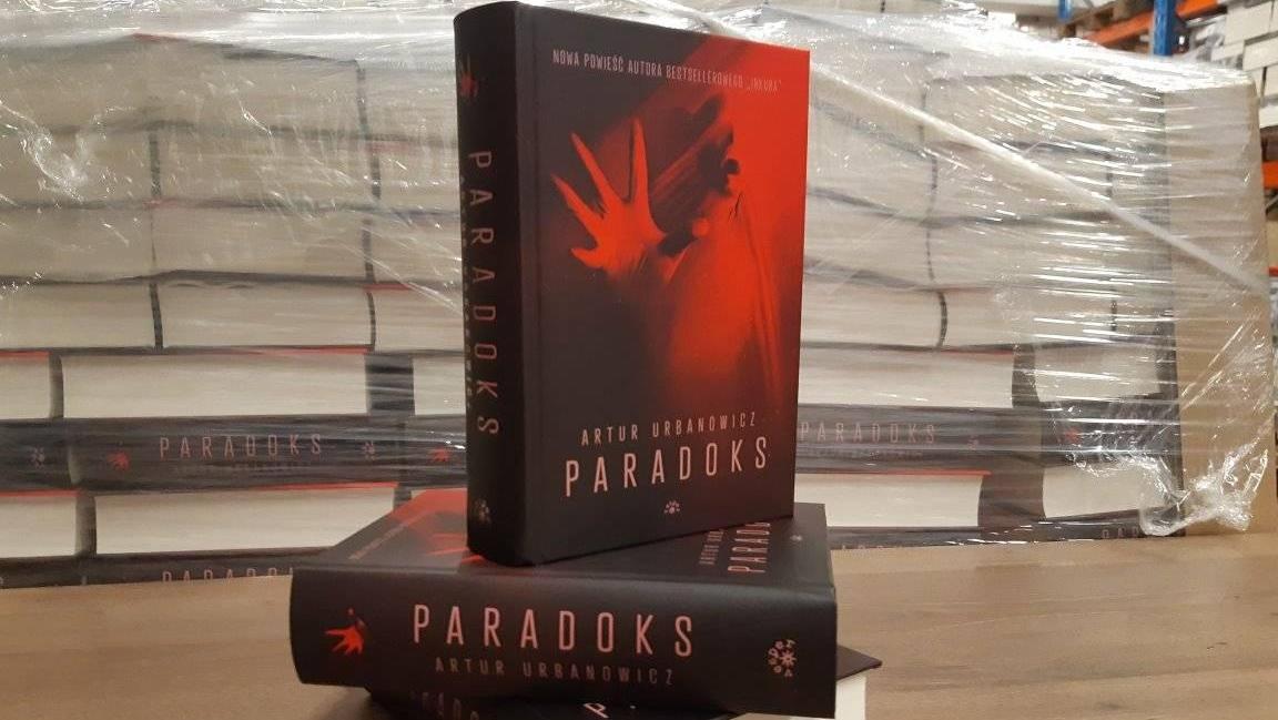 W środę premiera książki "Paradoks". Nowy thriller Artura Urbanowicza