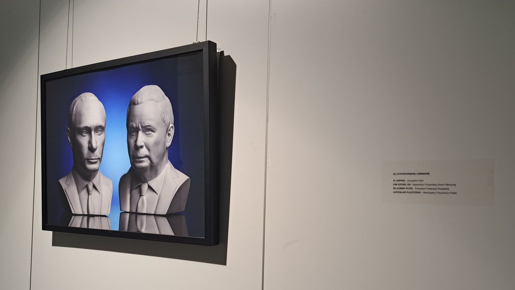 Suwalczanie są zbulwersowani wystawą Camera Opresiva, którą można oglądać w galerii Chłodna 20