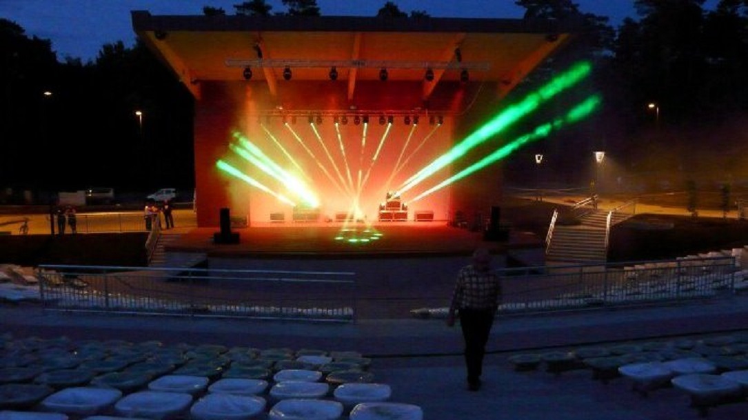 Gwiazdy rapu - Tede i Wac Toja wystąpią dzisiaj w augustowskim amfiteatrze