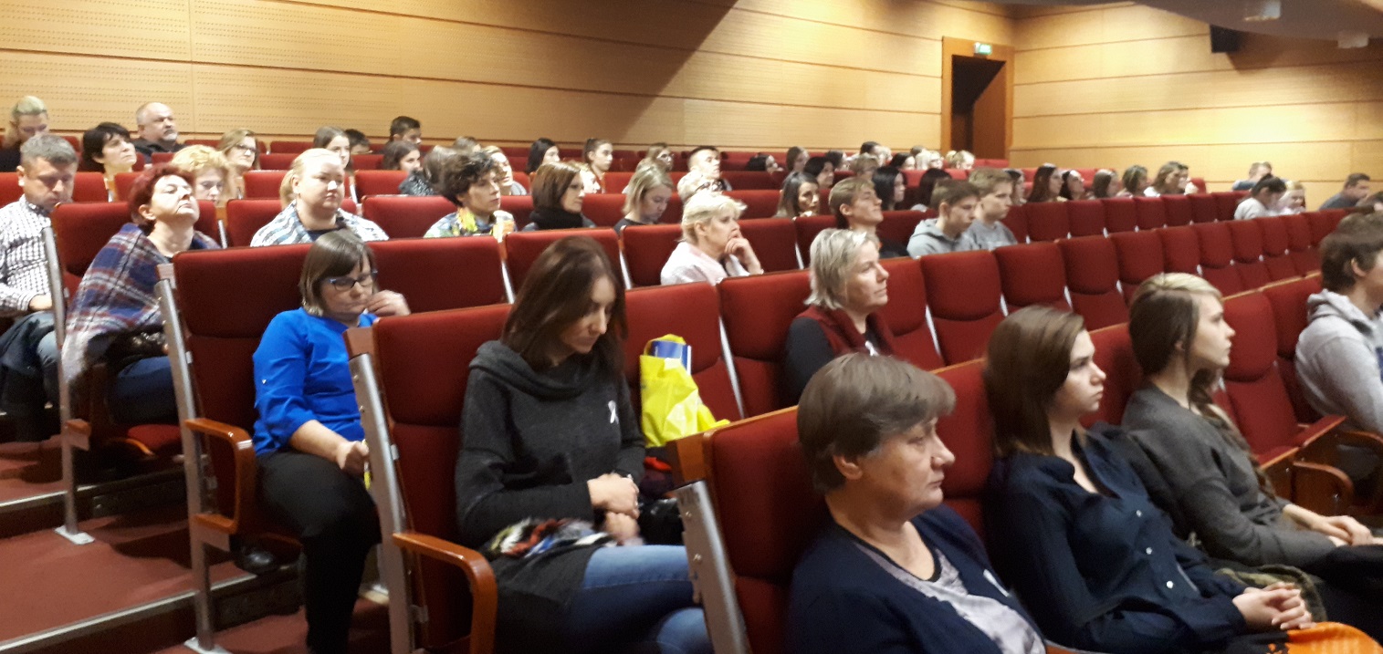 W Suwałkach trwa kampania antyprzemocowa - "Szanuję, buduję, jestem fair"