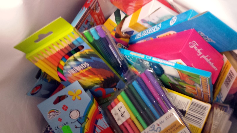 Wyprawki szkolne dla potrzebujących uczniów. Zbiórka na Chorten Arenie