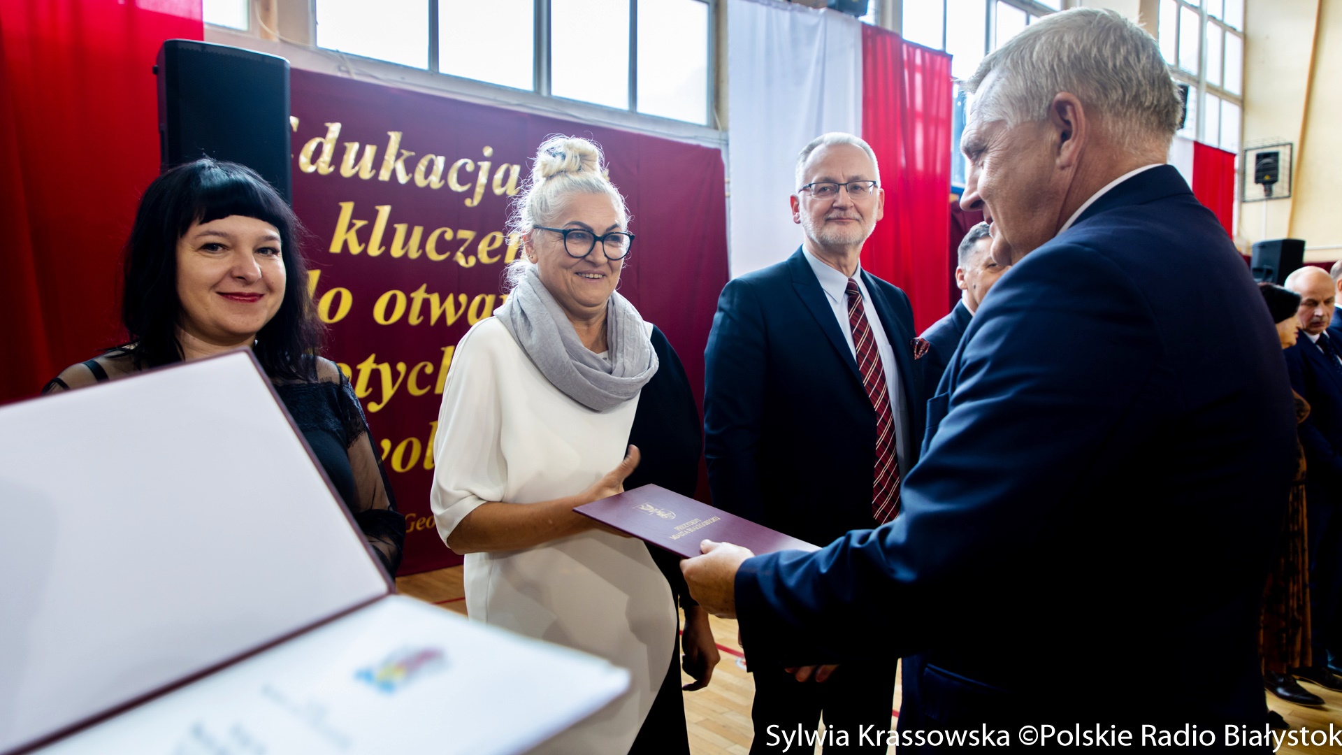 W Białymstoku ponad 160 osób odebrało nagrody z okazji Dnia Edukacji Narodowej [zdjęcia]