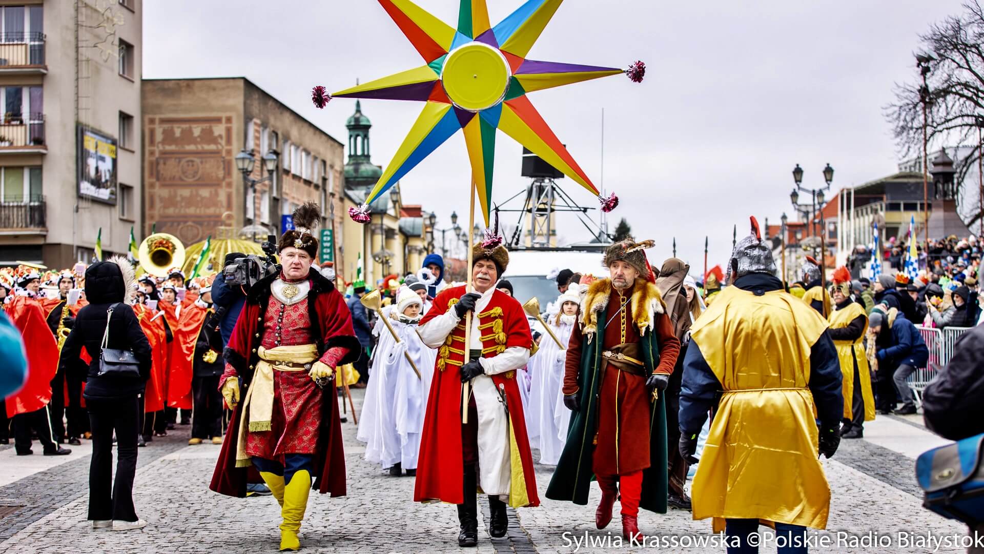 Orszaki Trzech Króli przeszły ulicami podlaskich miast [zdjęcia, wideo]
