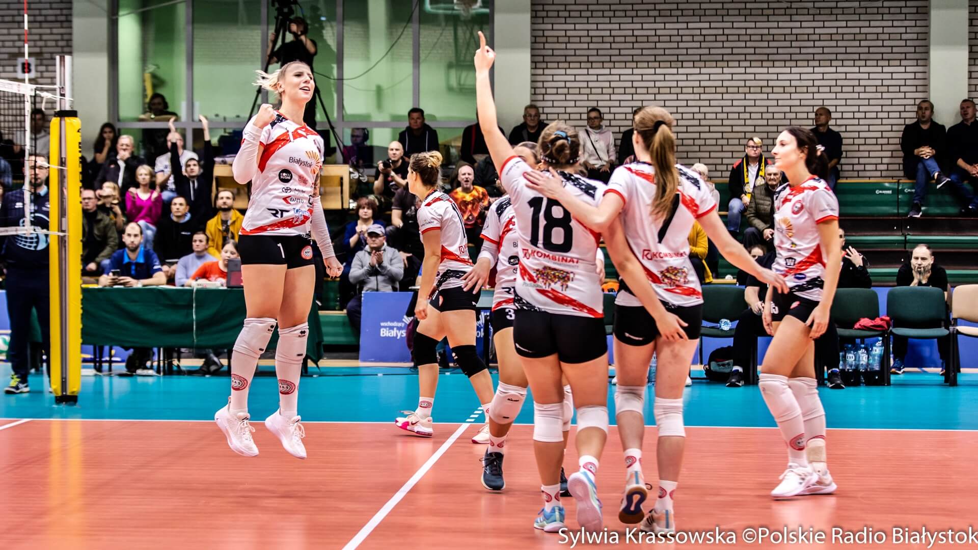 Pięć setów w Białymstoku i wygrana siatkarek KS BAS-u z Eneą KS Piła [zdjęcia, wideo]