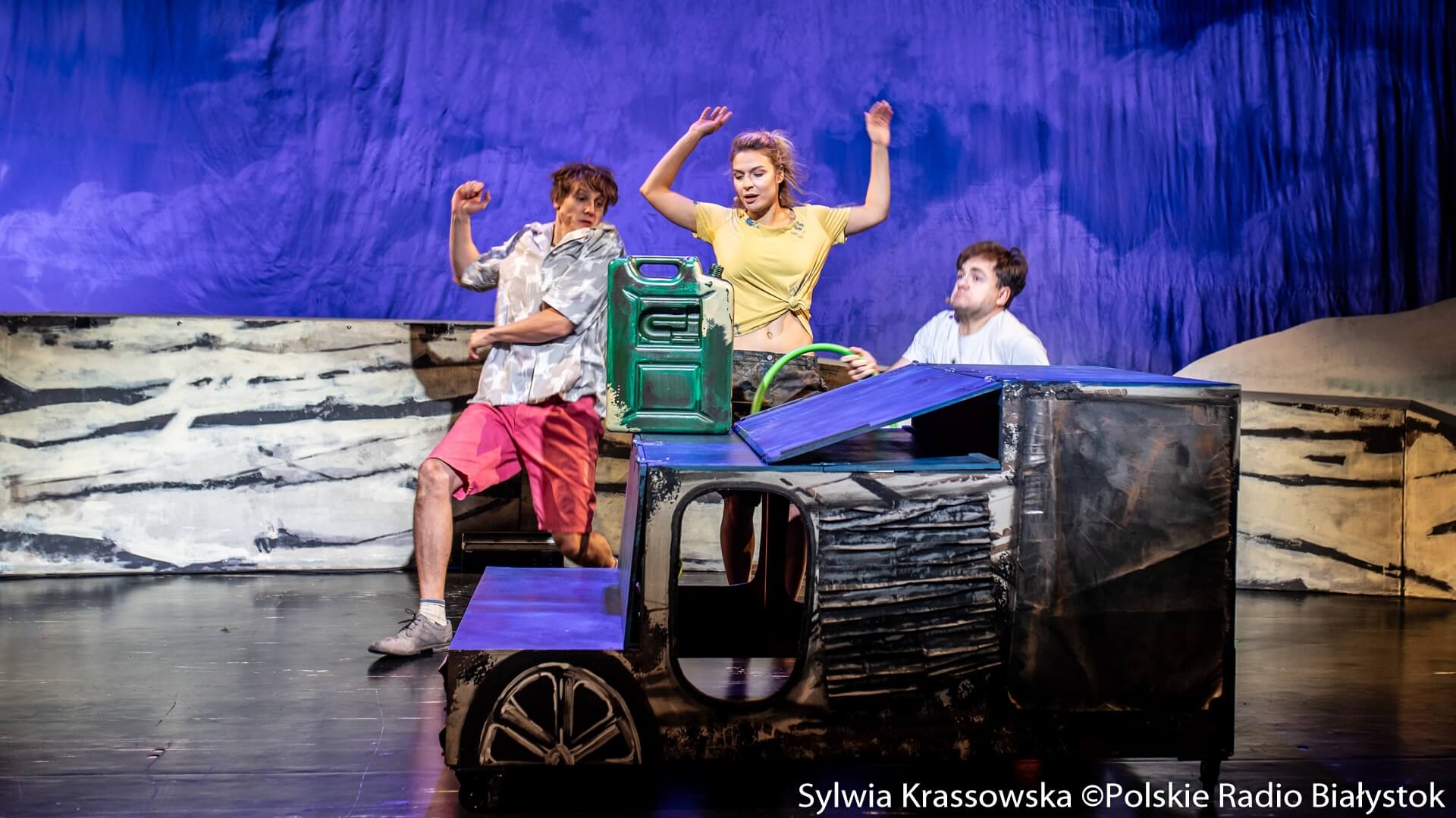 Propozycje na weekend. Międzynarodowy (ty)Dzień Teatru w Białymstoku, koncerty, warsztaty i Festiwal Roślin