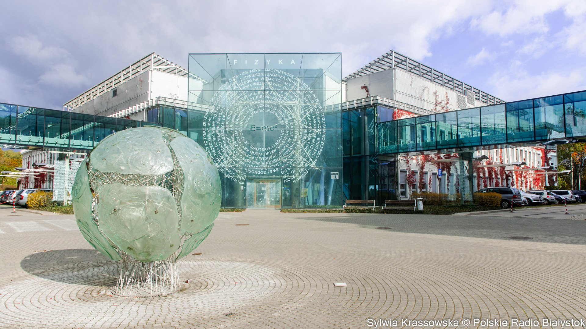 Wydział Stosunków Międzynarodowych UwB z uprawnieniami do doktoryzowania i habilitowania