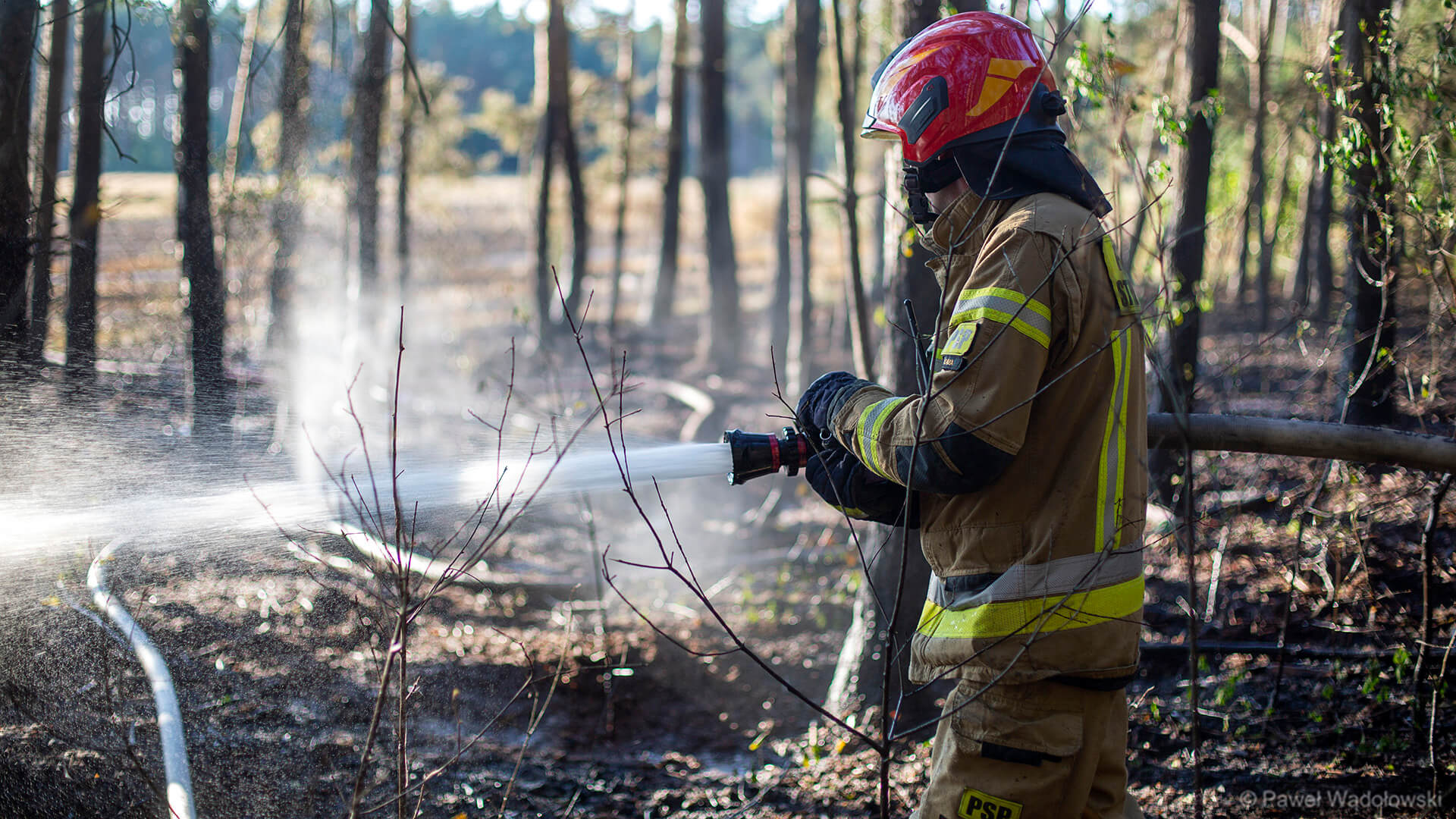 Pożar w okolicach Śniadowa - zapalił się kombajn, który pracował podczas żniw