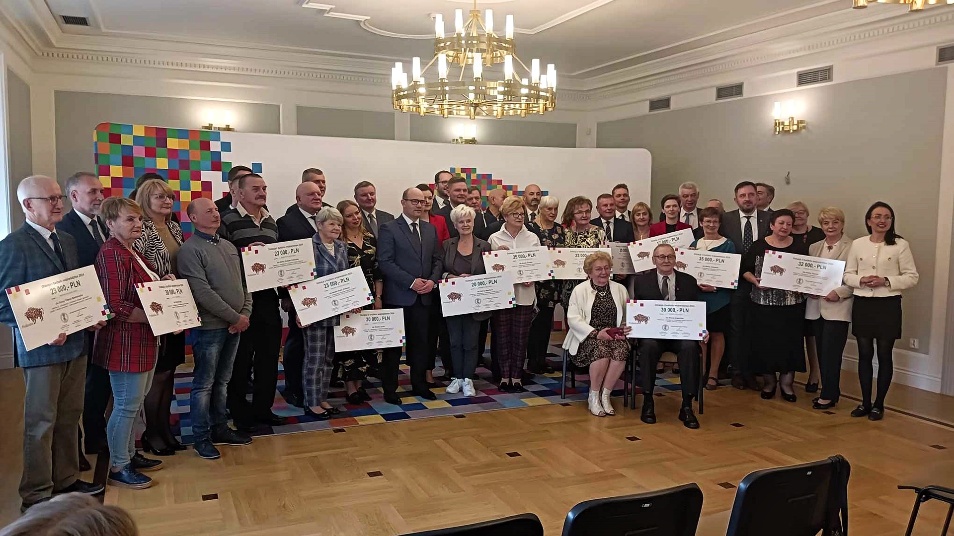 Urząd marszałkowski przyznał 400 tysięcy złotych na działalność podlaskich rad seniorów