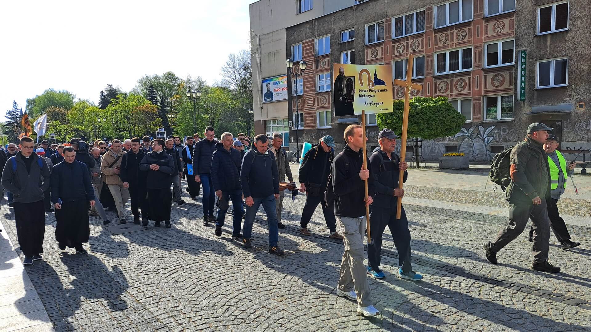 Piesza pielgrzymka mężczyzn do Sanktuarium Matki Bożej Pocieszenia w Krypnie