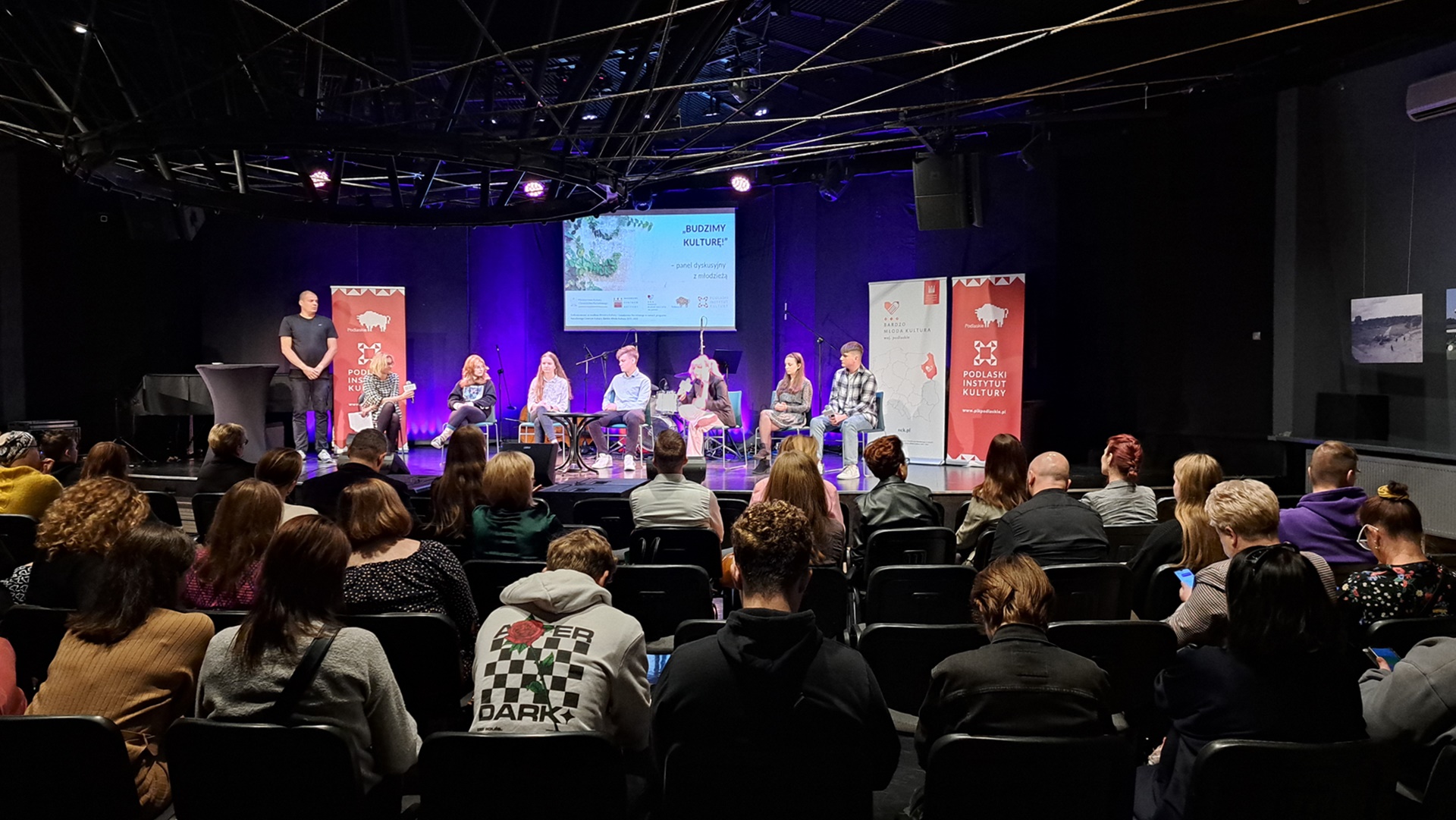 Podlaskie domy kultury i biblioteki nie są zachęcające dla młodzieży - to jeden z wniosków raportu Fundacji Soclab