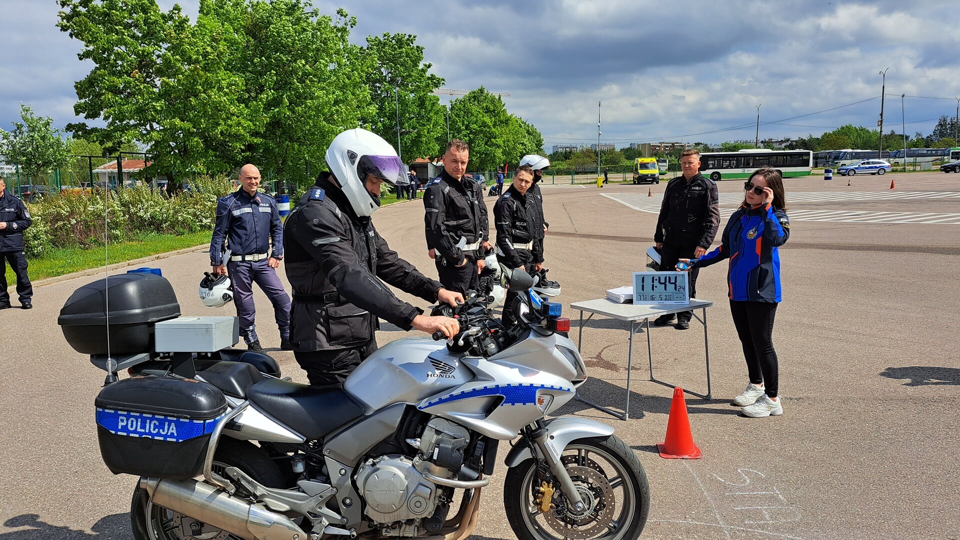 Zawody policjantów "Ruchu Drogowego"