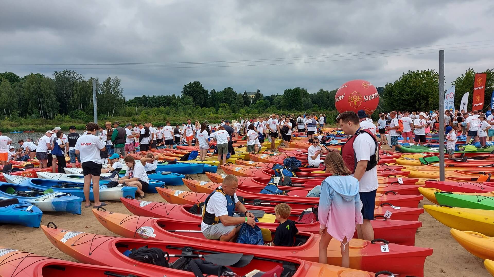 Blisko pół tysiąca kajaków przepłynie przez rzekę Bug - trwają zapisy do 11. edycji 500 kajaków