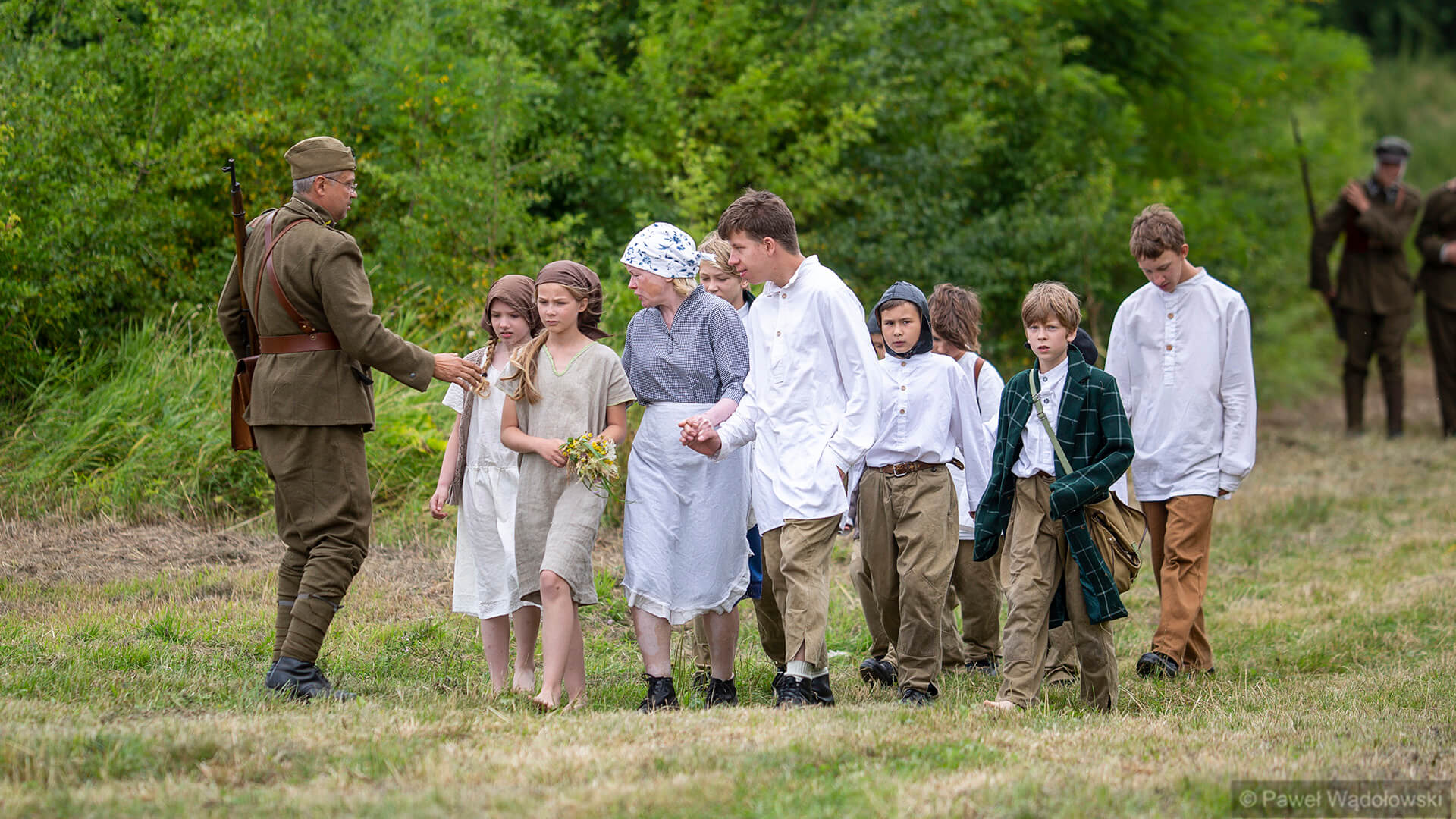 Grupa Historyczno-Edukacyjna "Szare Szeregi" przyjechała do Nowogrodu koło Łomży