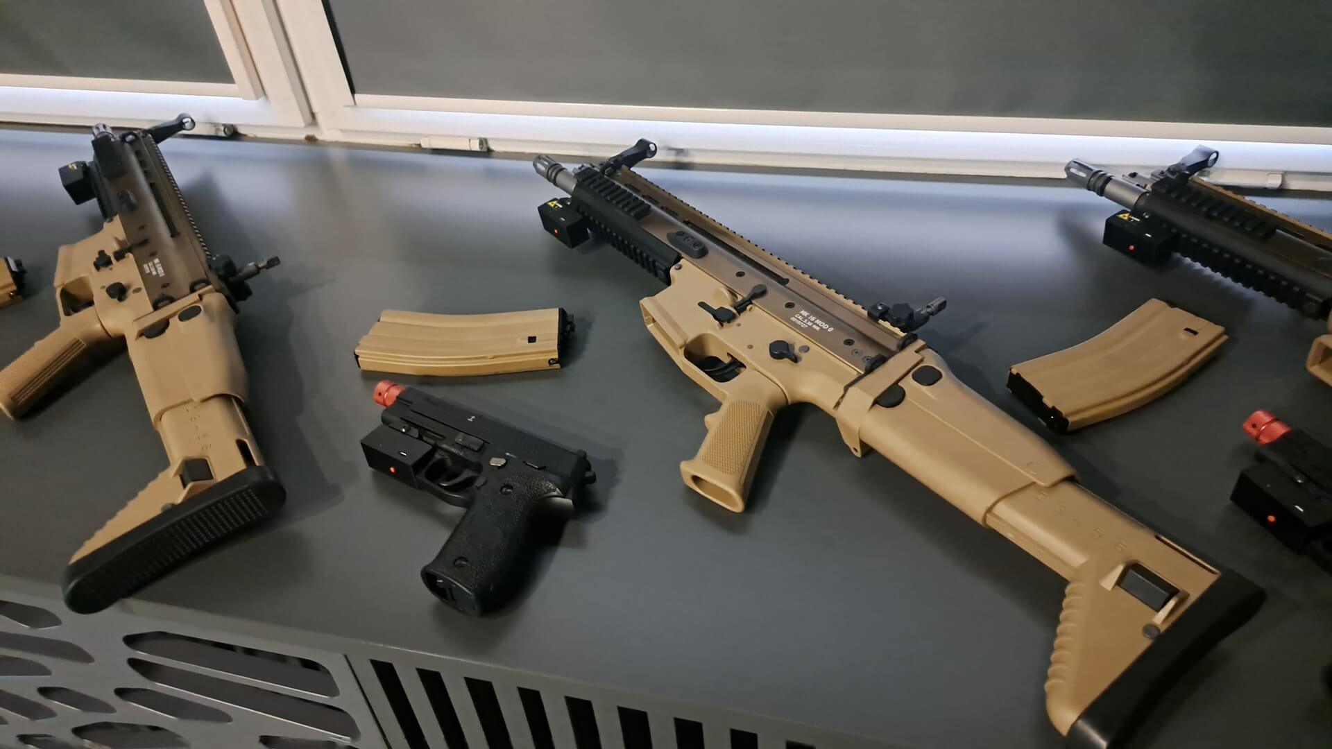 Uczniowie XIV LO w Białymstoku mają do dyspozycji nową, wirtualną strzelnicę