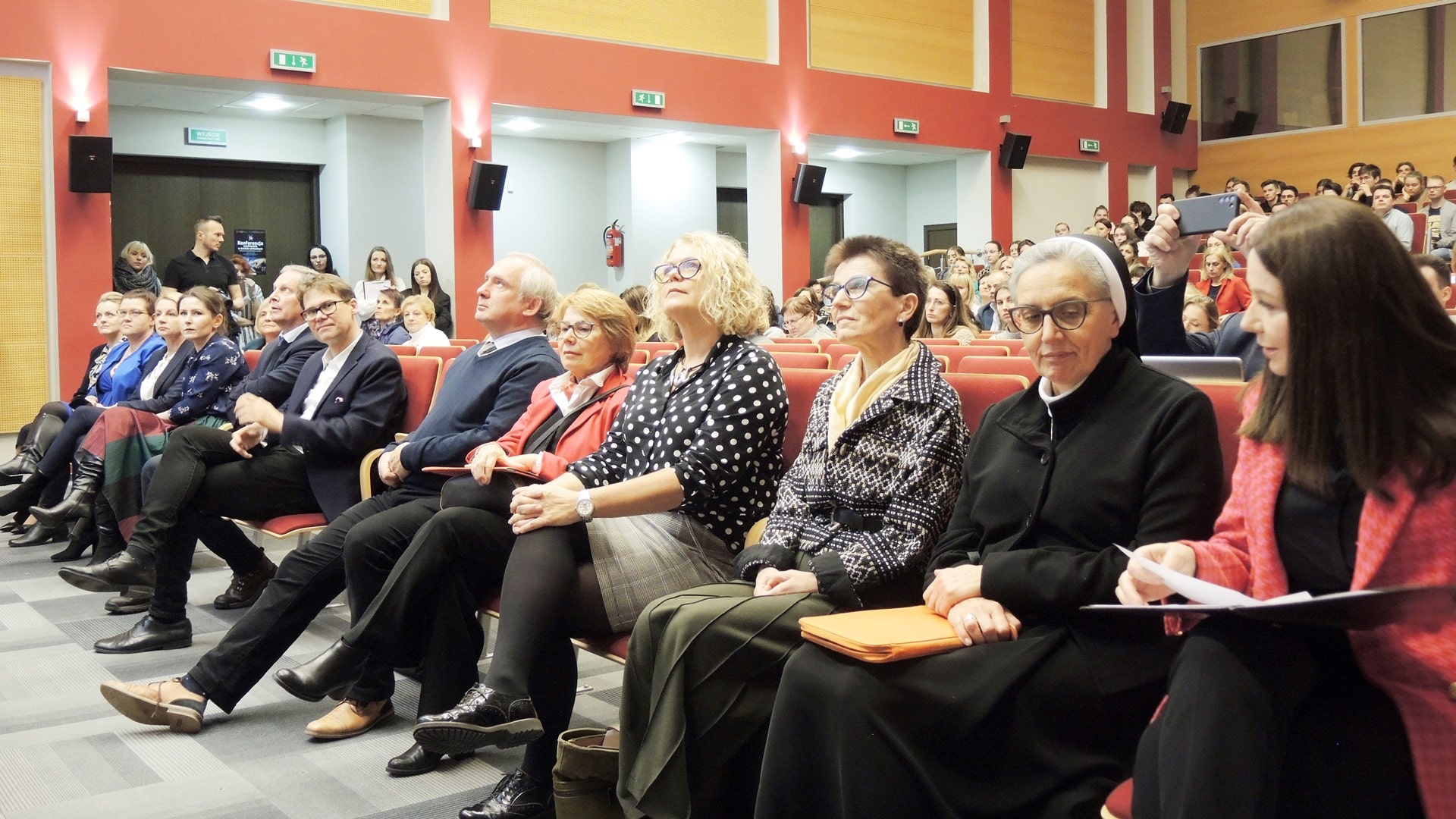 Konferencja "Wychowanie w świecie wirtualnym" w Akademii Nauk Stosowanych w Łomży