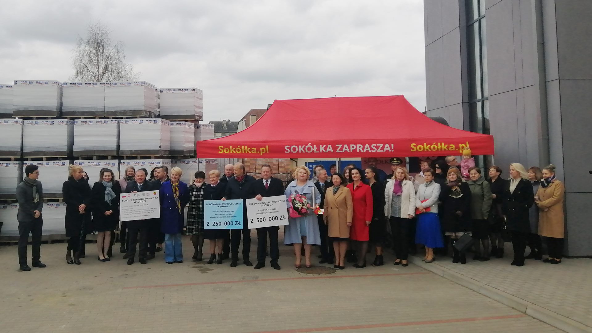 W Sokółce trwa budowa nowej siedziby biblioteki publicznej - uroczyście podpisano akt erekcyjny