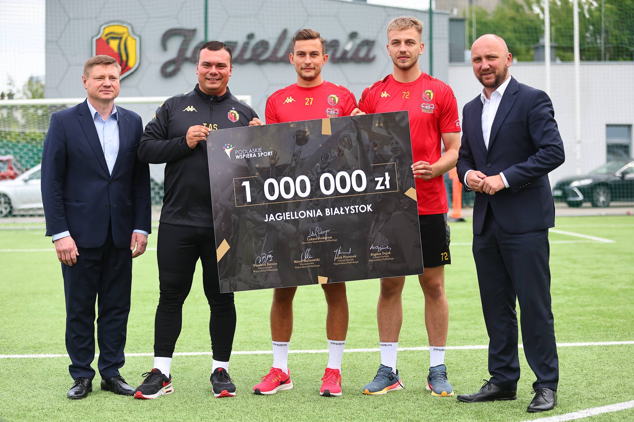 Jagiellonia otrzymała milion złotych z budżetu województwa za zdobycie mistrzostwa Polski