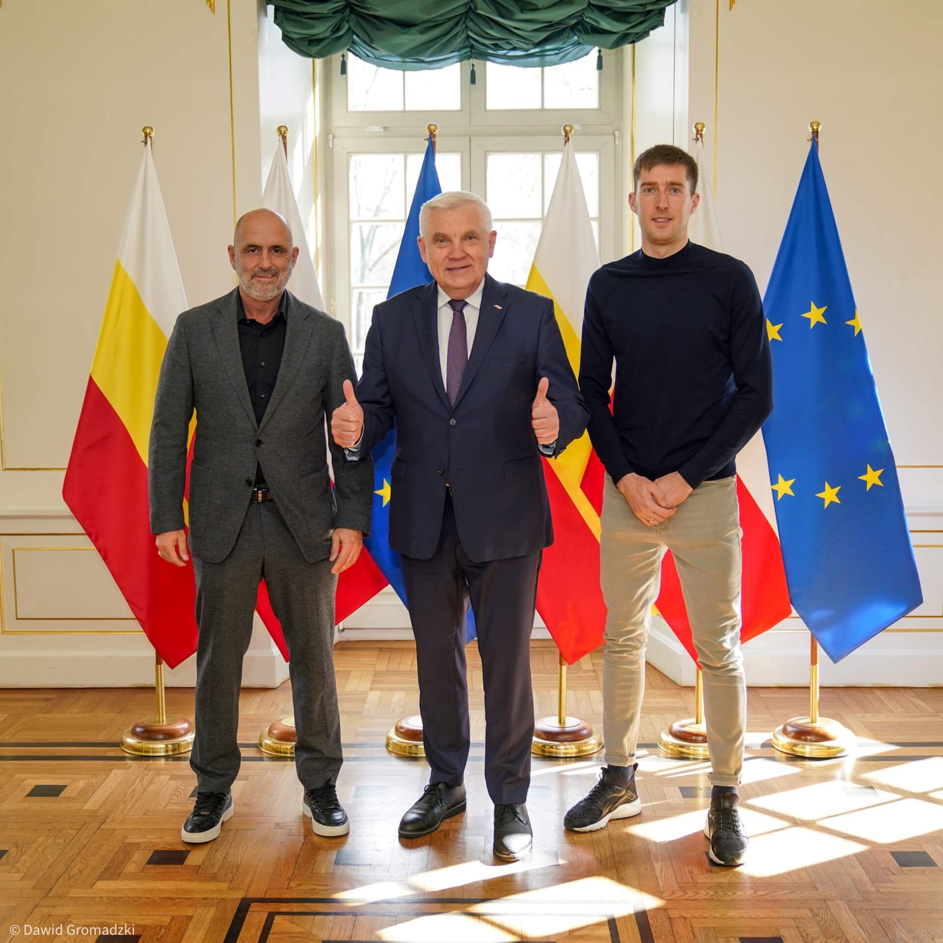 Prezydent Białegostoku spotkał się z selekcjonerem i zawodnikiem kadry