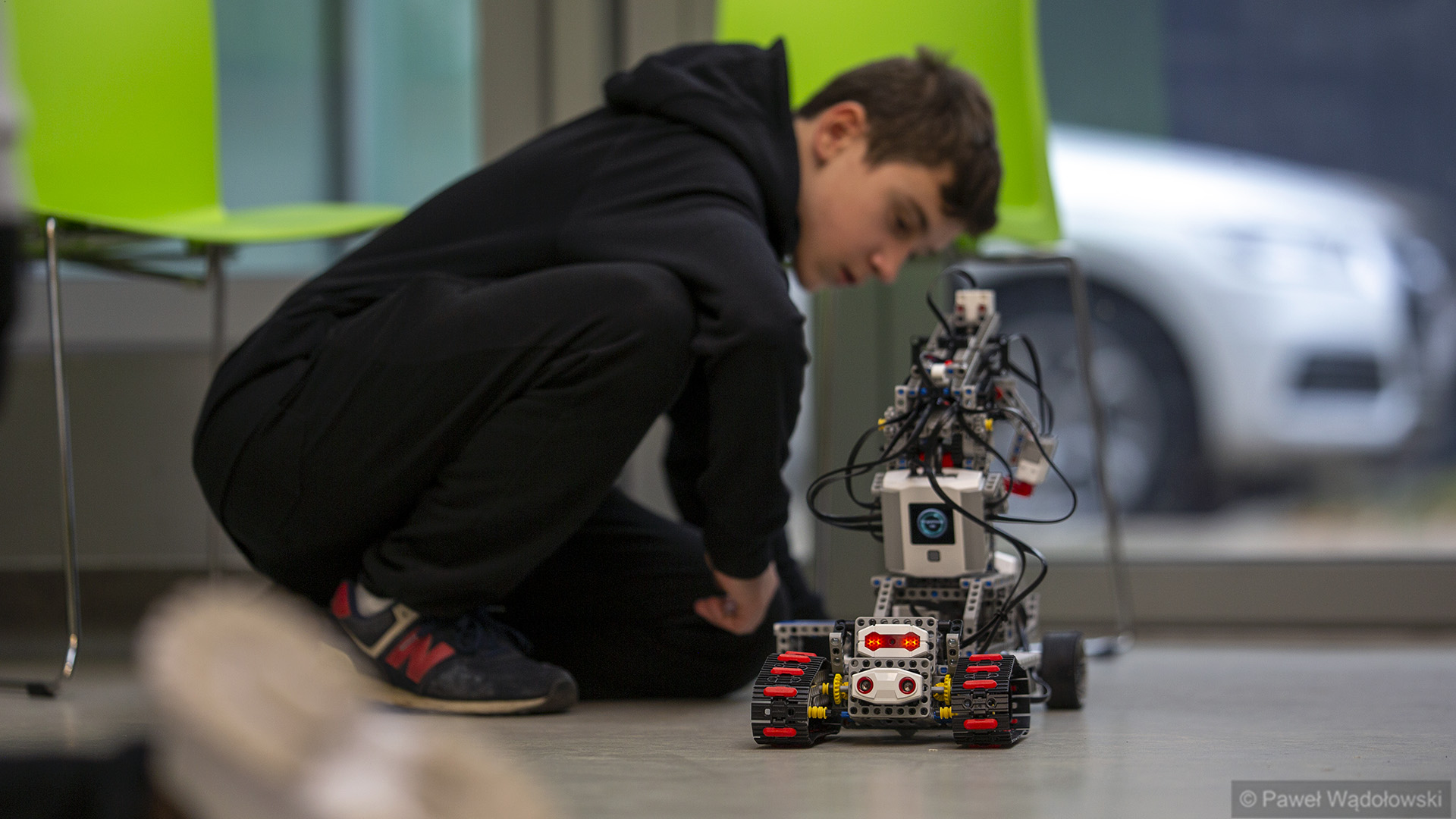 Młodzi programiści z całej Polski wzięli udział w walkach robotów [zdjęcia, wideo]