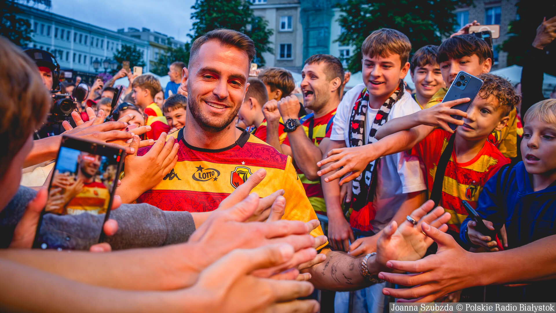 Jagiellonia Białystok na Rynku Kościuszki - prezentacja drużyny przed nowym sezonem [zdjęcia, wideo]