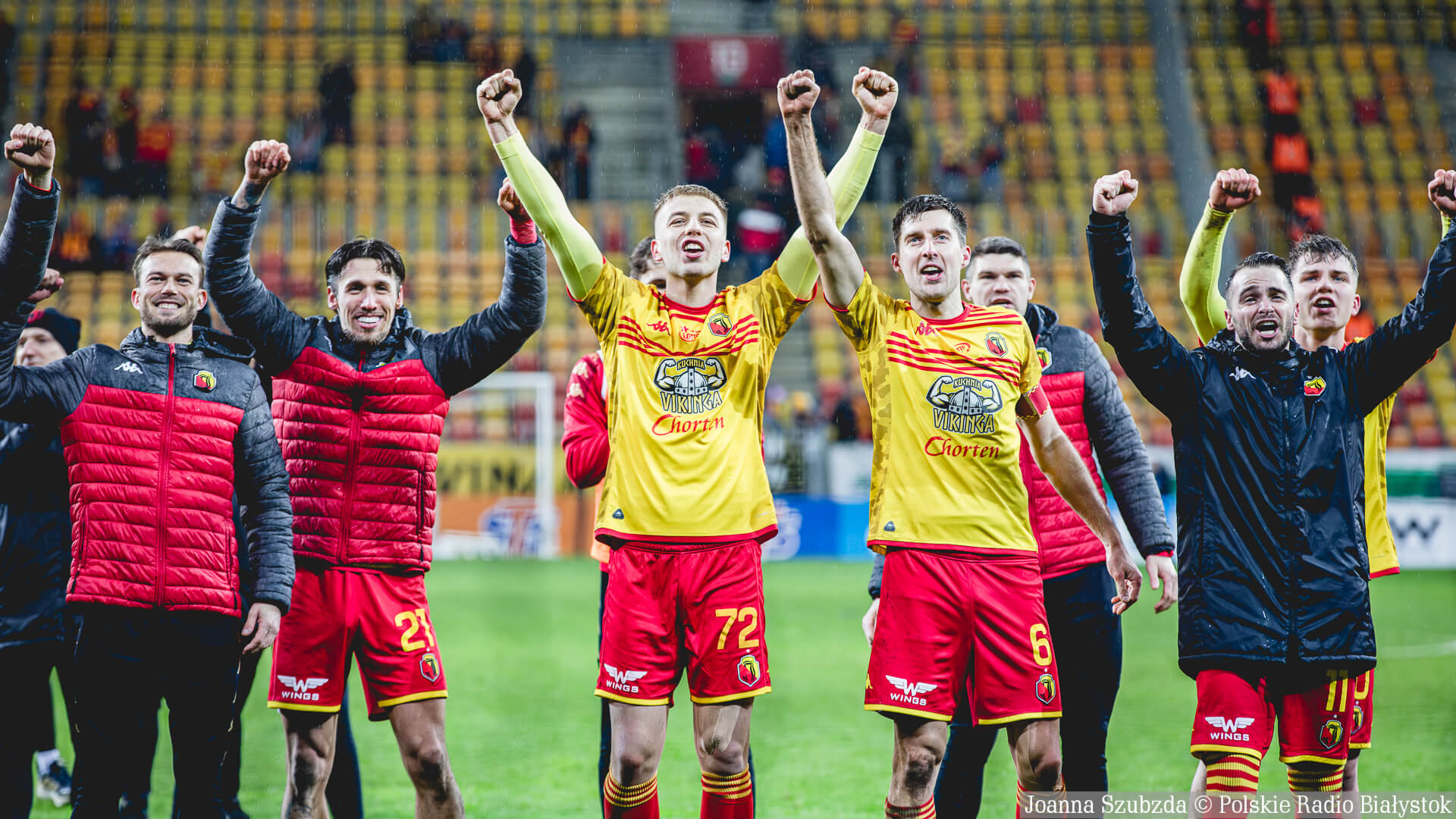 Jagiellonia Białystok wygrywa z Lechem Poznań i awansuje na pozycję wicelidera! [zdjęcia, wideo]