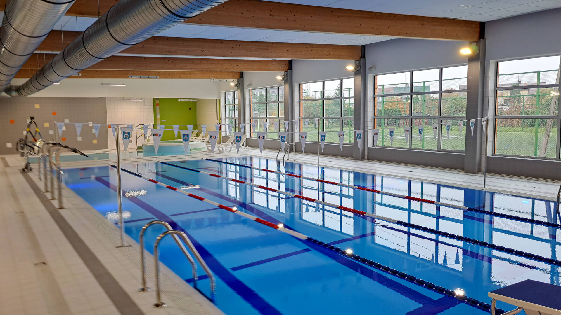 Mieszkańcy Łap mogą już korzystać z krytego basenu