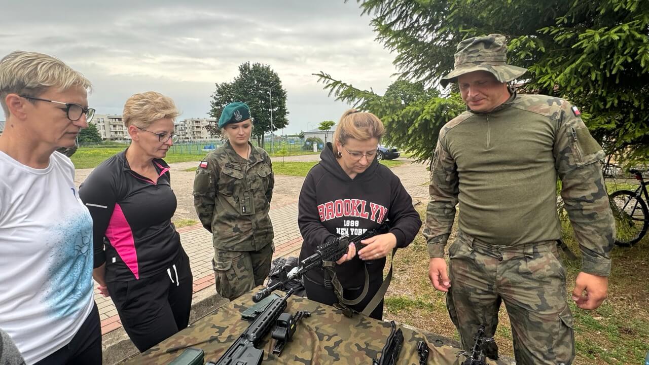 Duże zainteresowanie programem "Trenuj z wojskiem" w Suwałkach