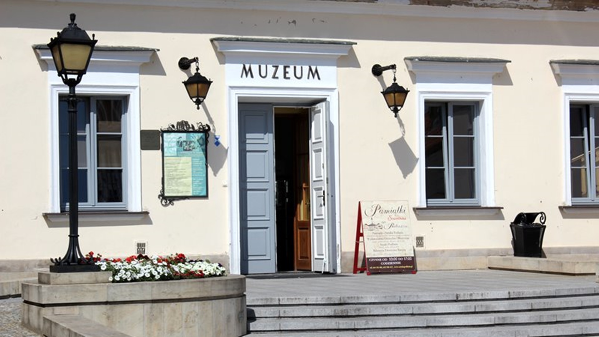 Muzeum Podlaskie w Białymstoku wydało książkę o łowcach-zbieraczach z epoki kamienia