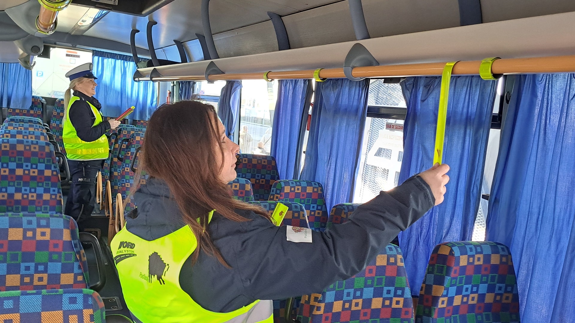 W niektórych autobusach PKS NOVA będą dostępne dla pasażerów bezpłatne elementy odblaskowe