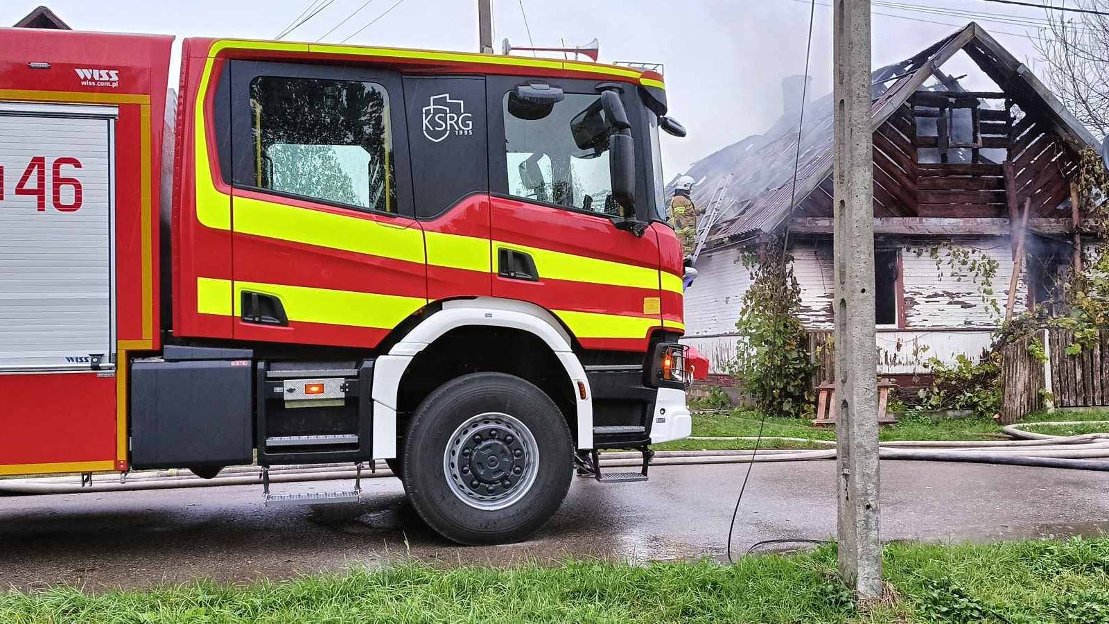 Pożar we wsi Nowodziel. W płomieniach zginął 50-letni mężczyzna [zdjęcia]