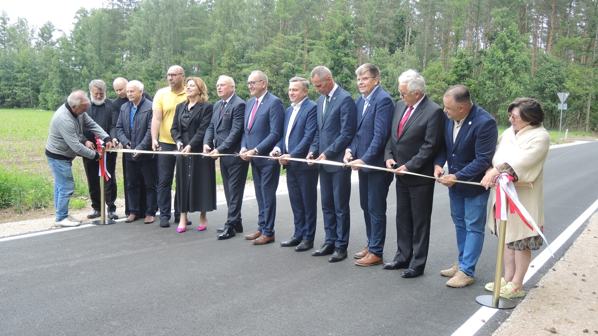Gmina Ciechanowiec z nowymi drogami - wybudowano je dzięki wsparciu z Polskiego Ładu i funduszy rządowych