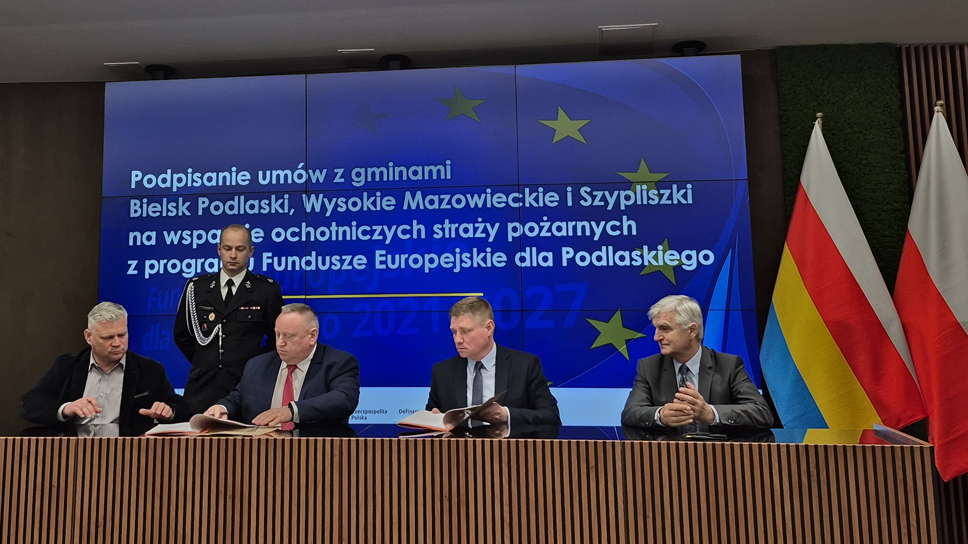 Strażacy z OSP w regionie dostaną nowy sprzęt