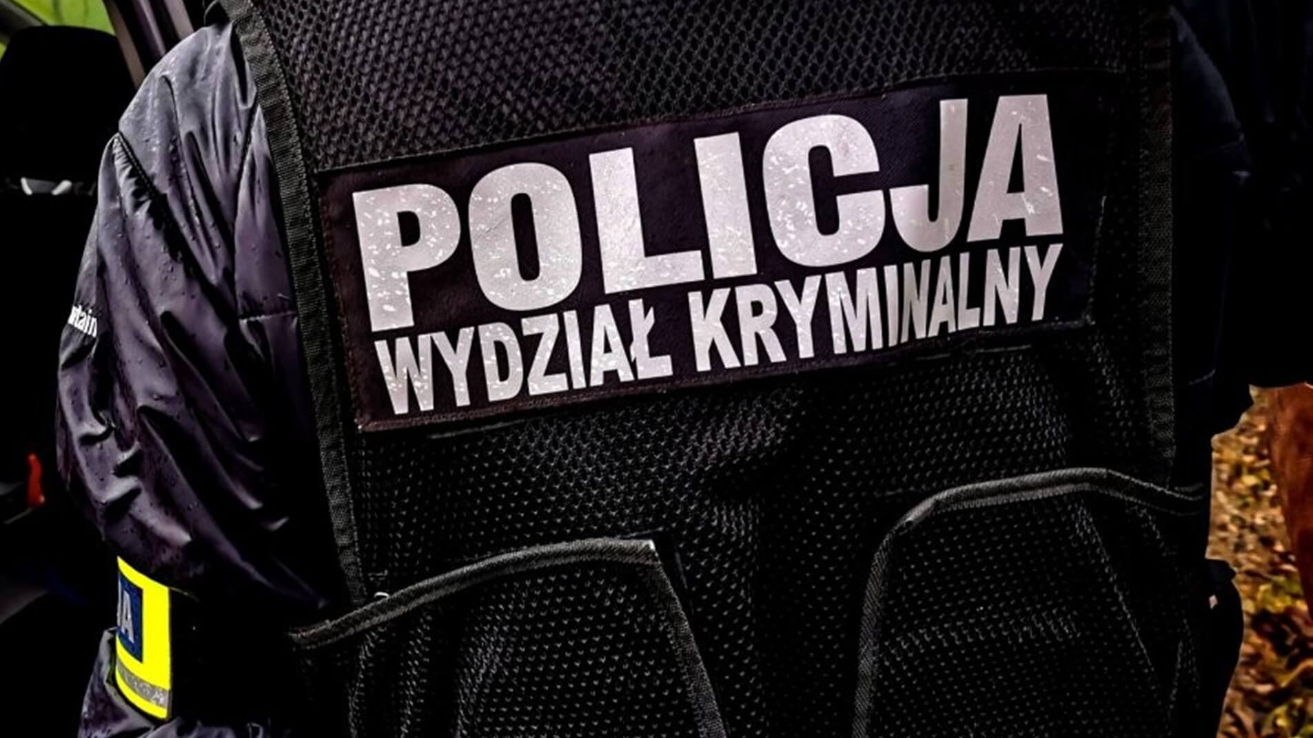 Pluszakowy oszust pojmany przez policję