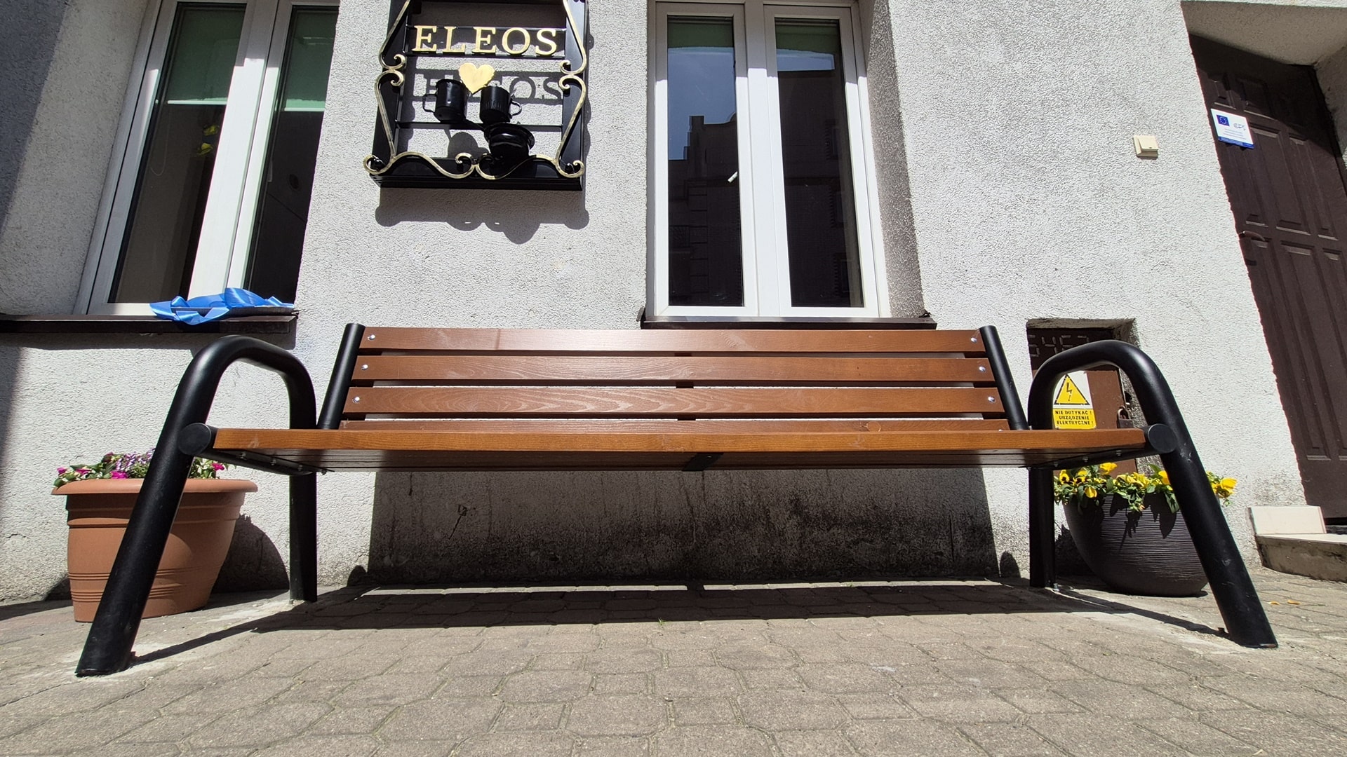 Symboliczne miejsce pomocy. Eleos otworzył ławeczkę nadziei w Białymstoku
