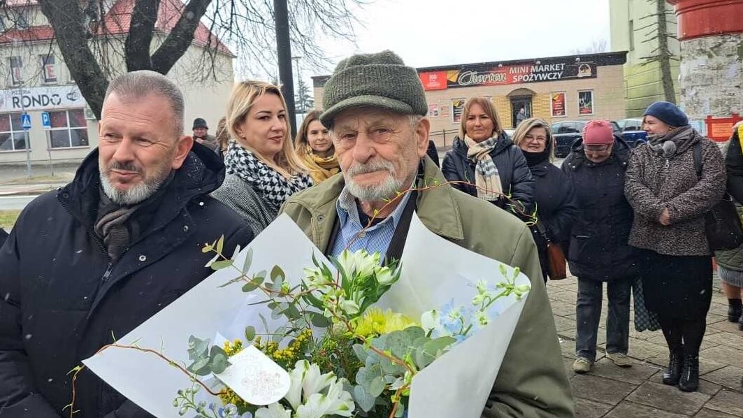 Włodzimierz Naumiuk, artysta-rzeźbiarz z Kaniuk świętował 90. urodziny