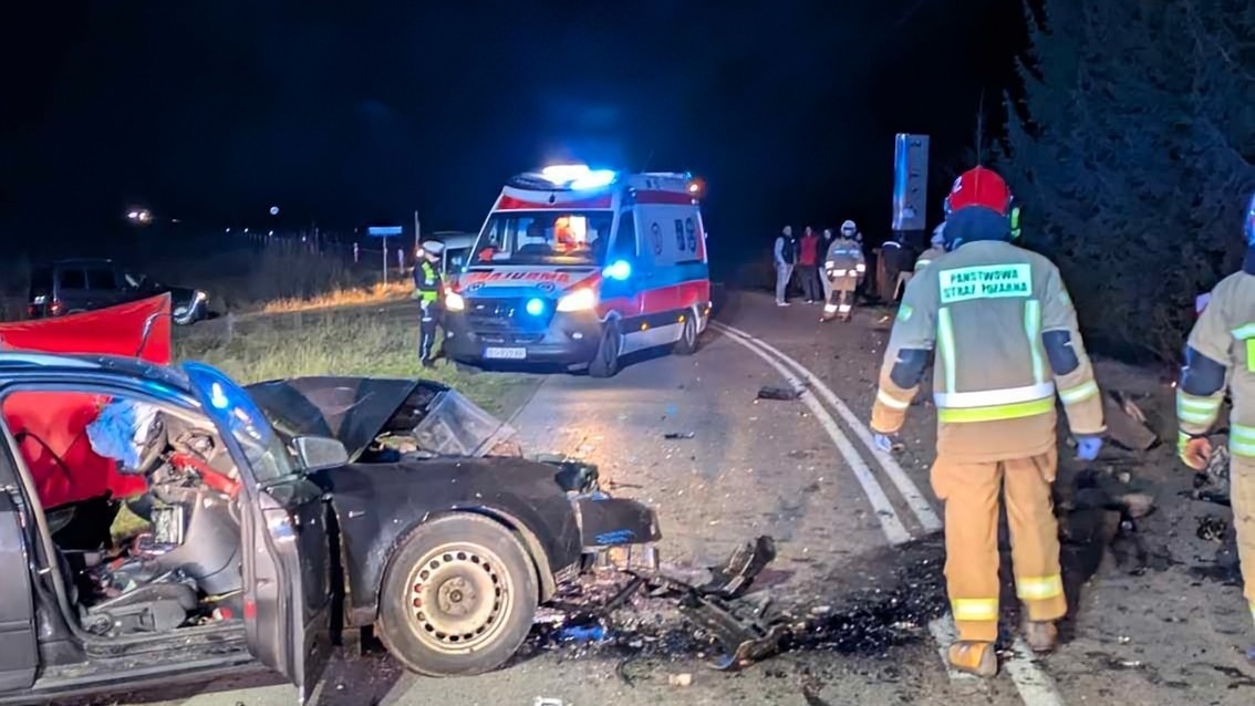 Śmiertelny wypadek w Klewinowie. Nie żyje młody mężczyzna i dziecko