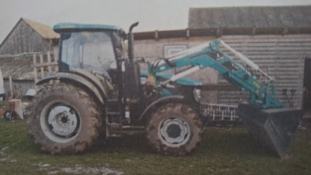 Chciał kupić ciągnik za fałszywe przelewy. Trafił do aresztu