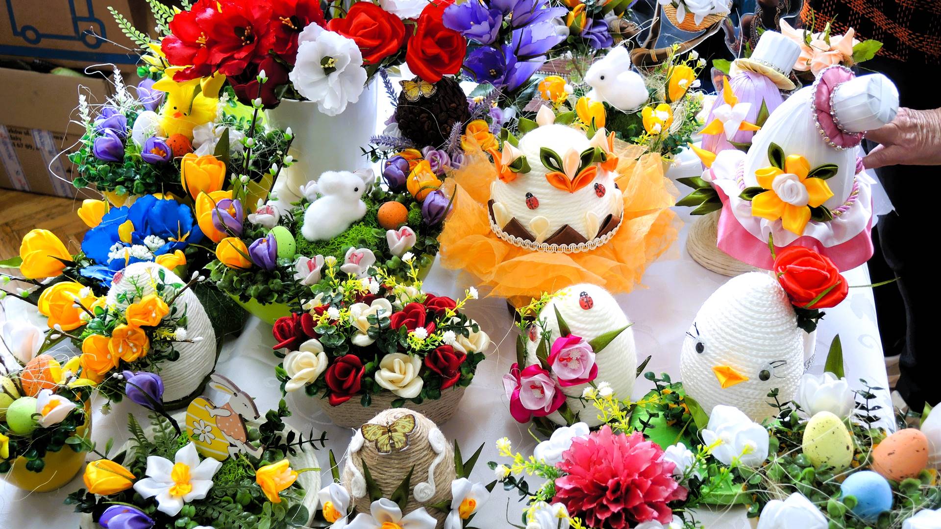 Wyjątkowe artystyczne ozdoby w Łomży. To Targi Twórczości Artystycznej połączone z Jarmarkiem Wielkanocnym [zdjęcia]