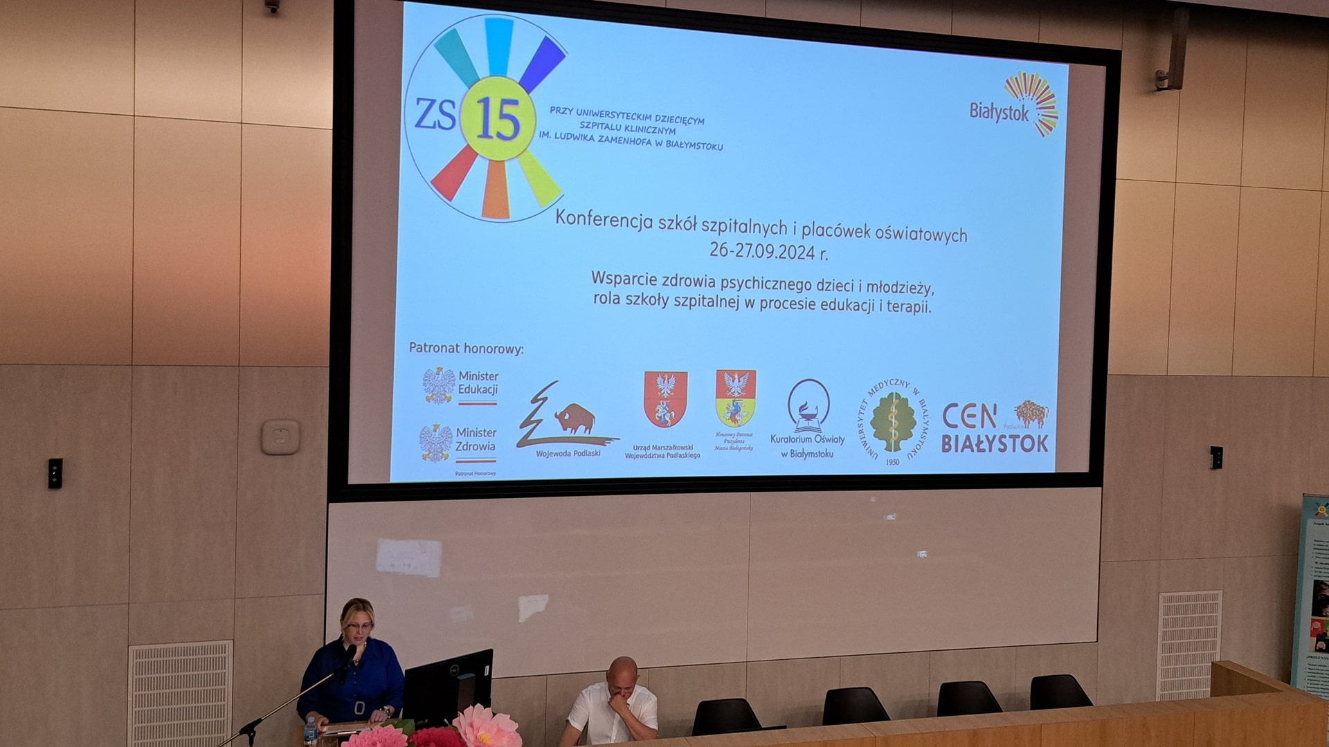 Szkoły przyszpitalne. Trwa konferencja na temat wsparcia zdrowia psychicznego dzieci i młodzieży