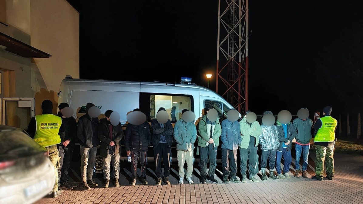 Chcieli na Zachód, wrócili na Litwę. Grek wiózł ich w skrytce, w swoim aucie