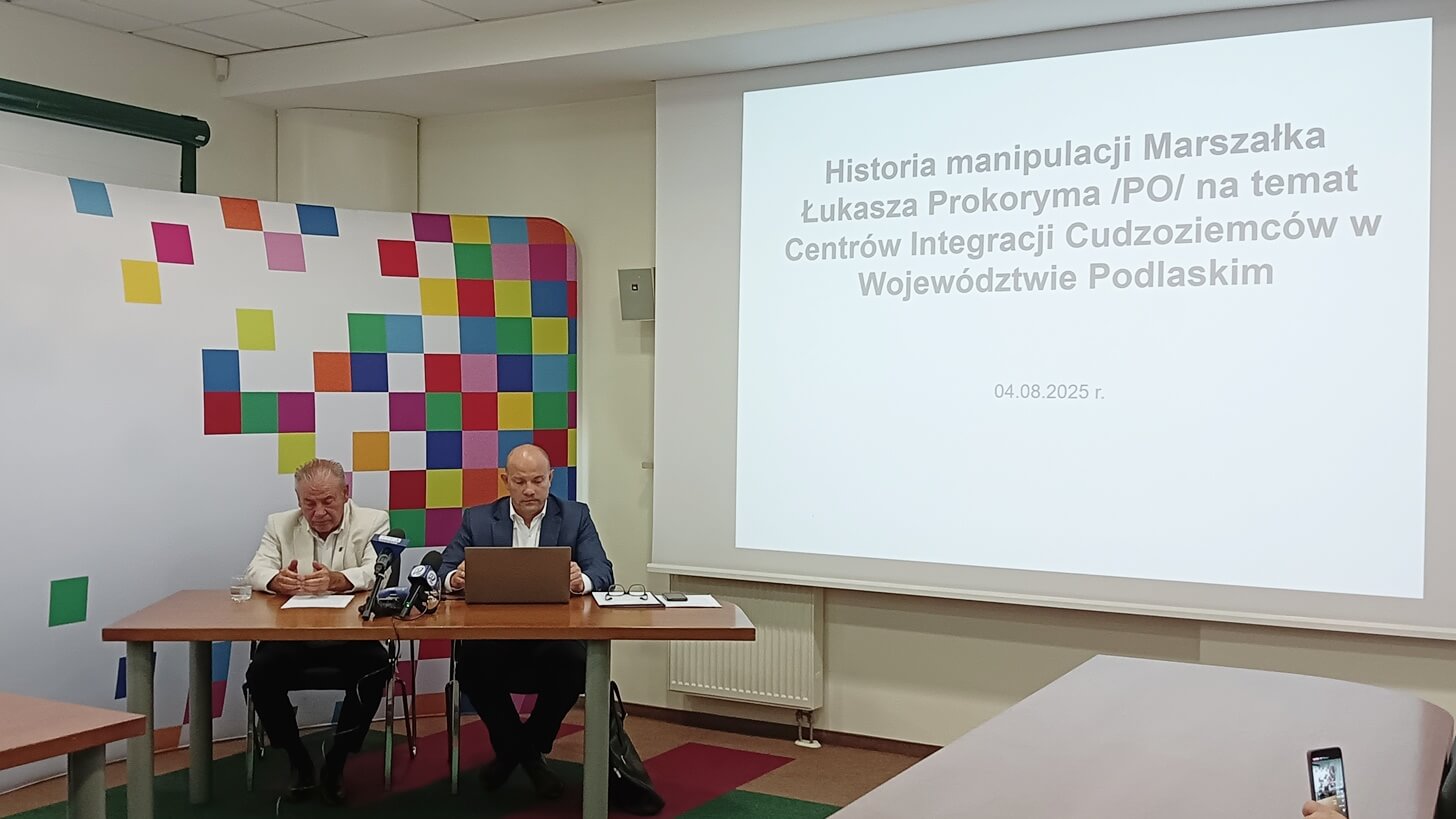 Radni PiS żądają uchwały sejmiku w sprawie centrów dla migrantów. Marszałek: temat jest zamknięty