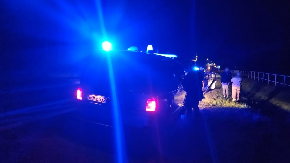 Na podwójnym gazie uciekali przed policją. Odpowiedzą przed sądem