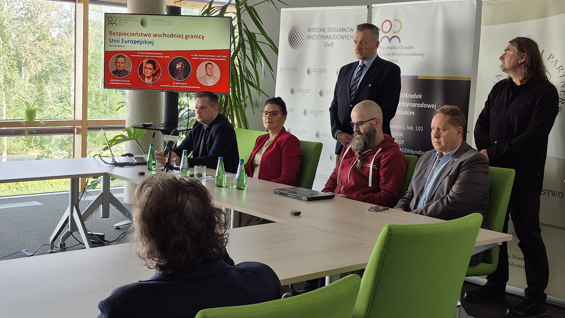 Seminarium na UwB. Dezinformacja i sianie chaosu towarzyszą manewrom Zapad 2025