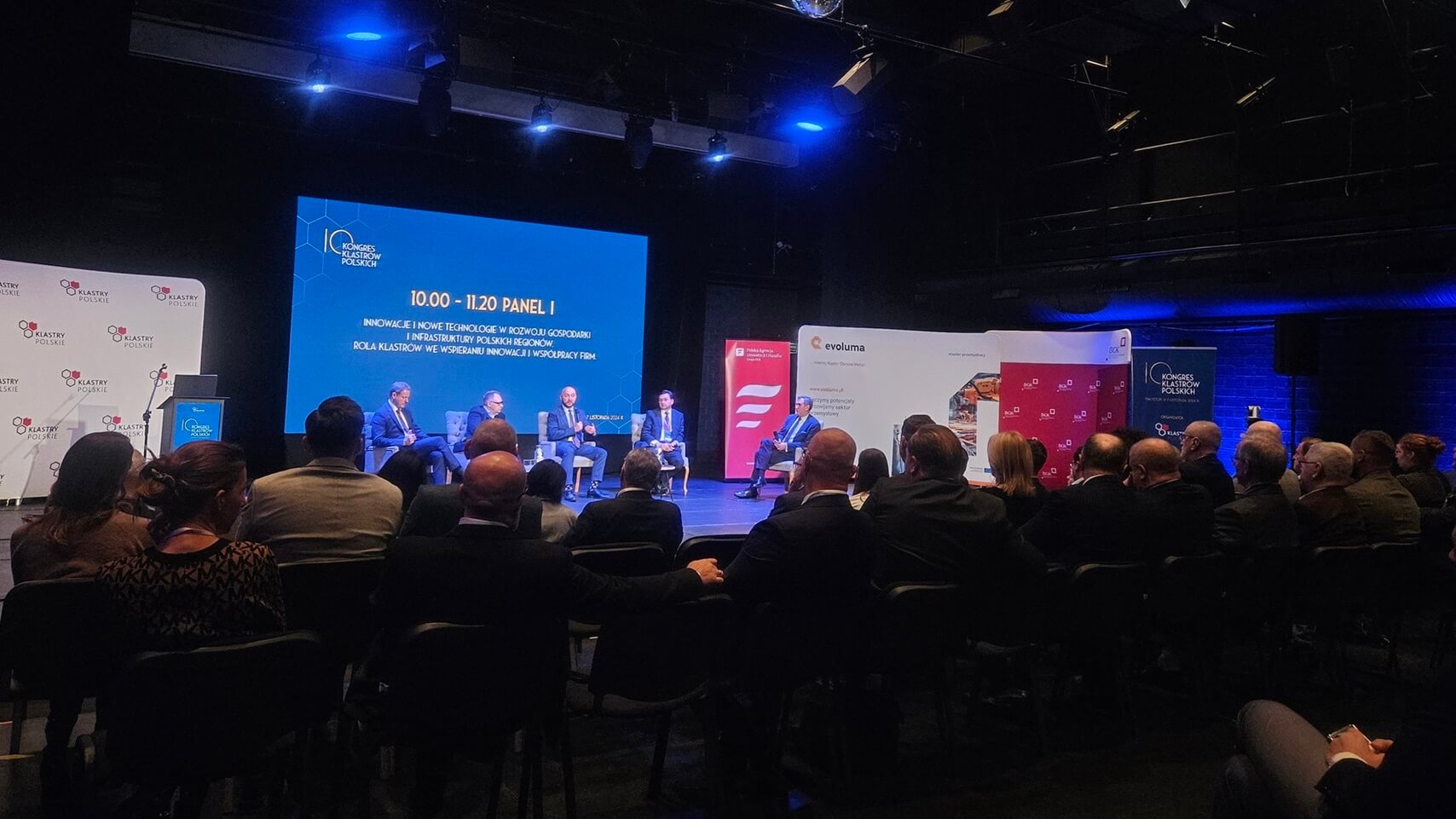 O sektorze zbrojeniowym i czekaniu na KPO na Kongresie Klastrów Polskich